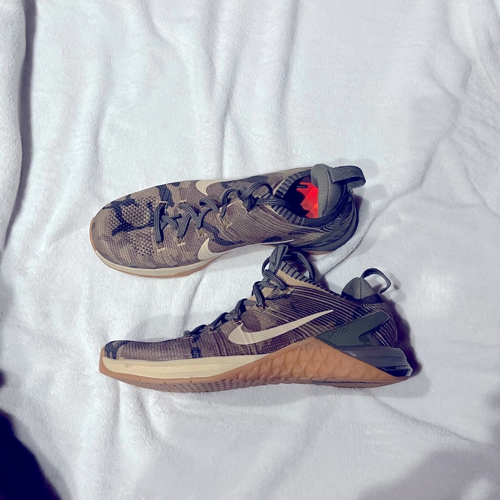 Nike Metcons mens 10